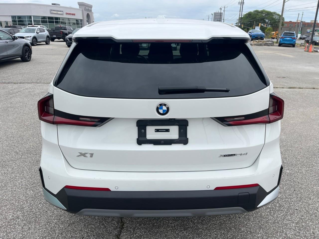 2023 BMW X1 xDrive28i Pano Roof | xDrive AWD | Heated Seats Photo