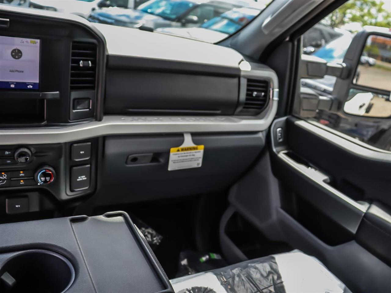 2026 Ford F-550 Chassis XLT Photo