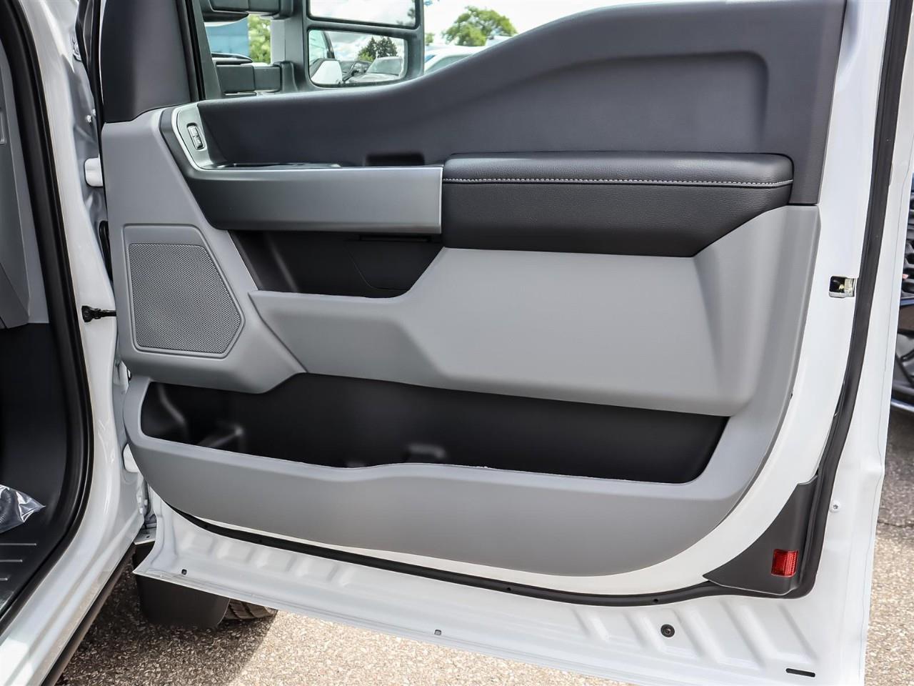 2026 Ford F-550 Chassis XLT Photo