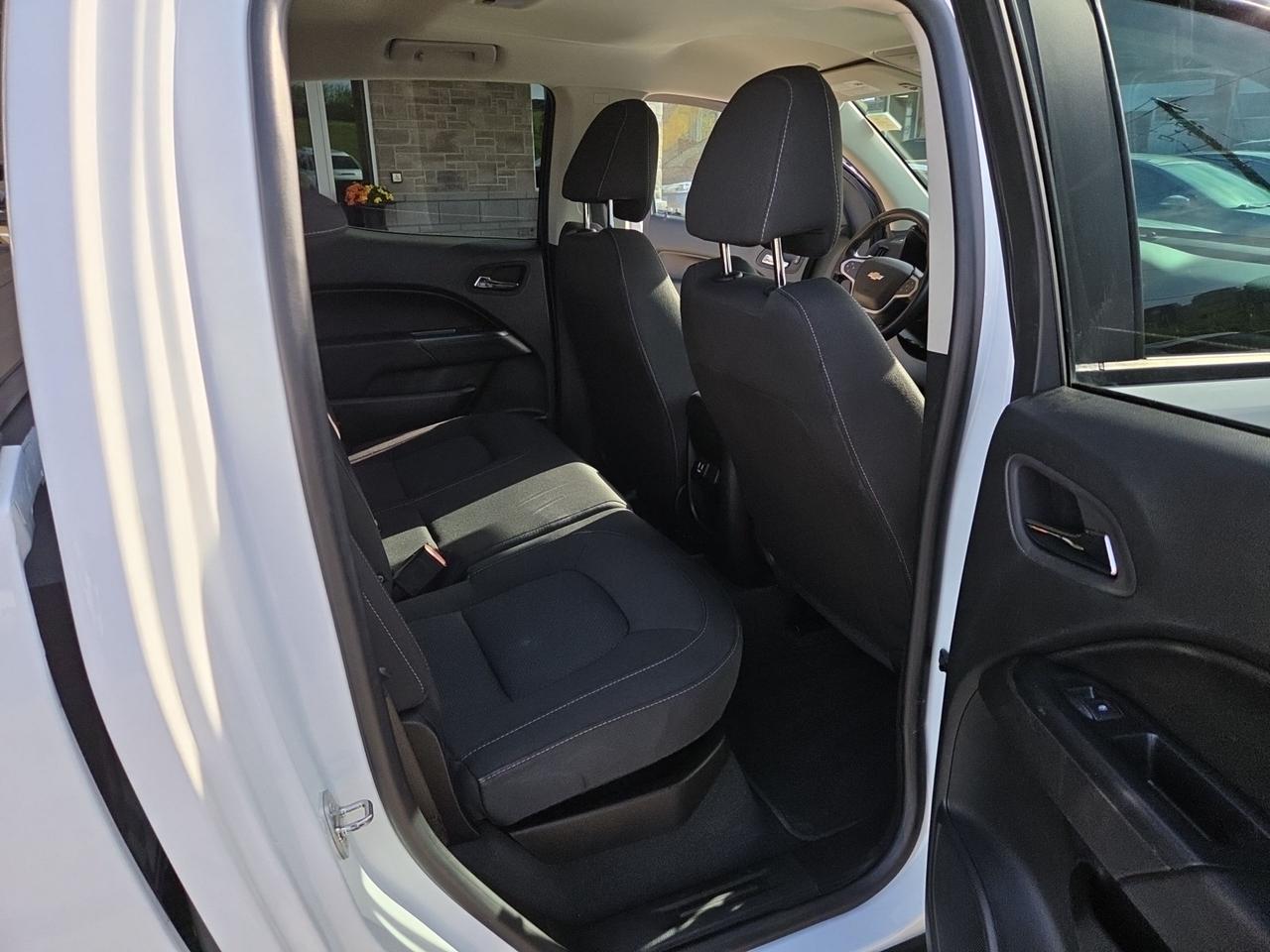 2022 Chevrolet Colorado 2WD Crew Cab 141" LT Photo