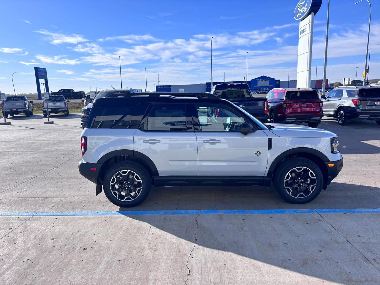2026 Ford Bronco Sport Outer Banks 4x4 Photo2