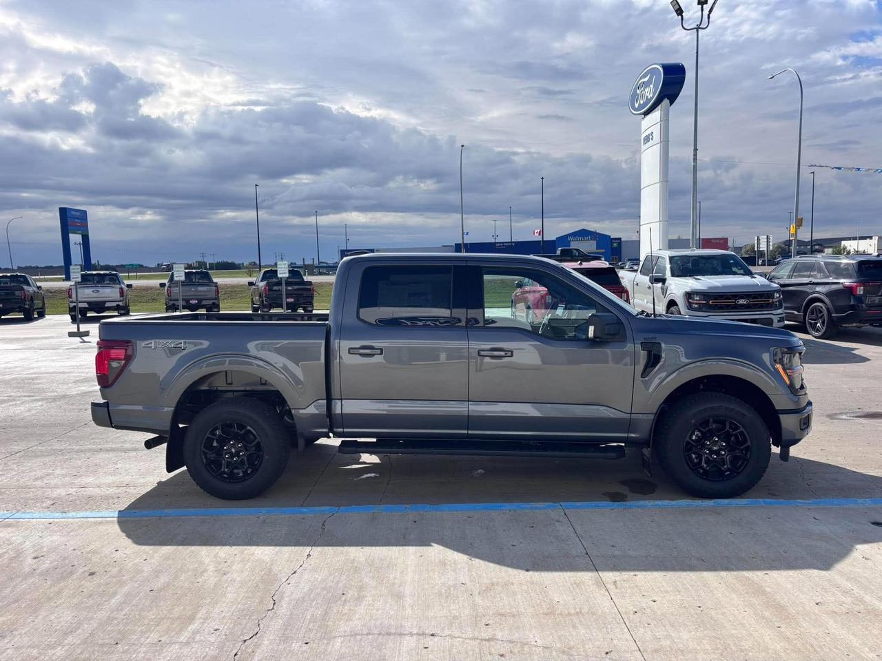 2026 Ford F-150 XLT 4WD SuperCrew 5.5' Box Photo2