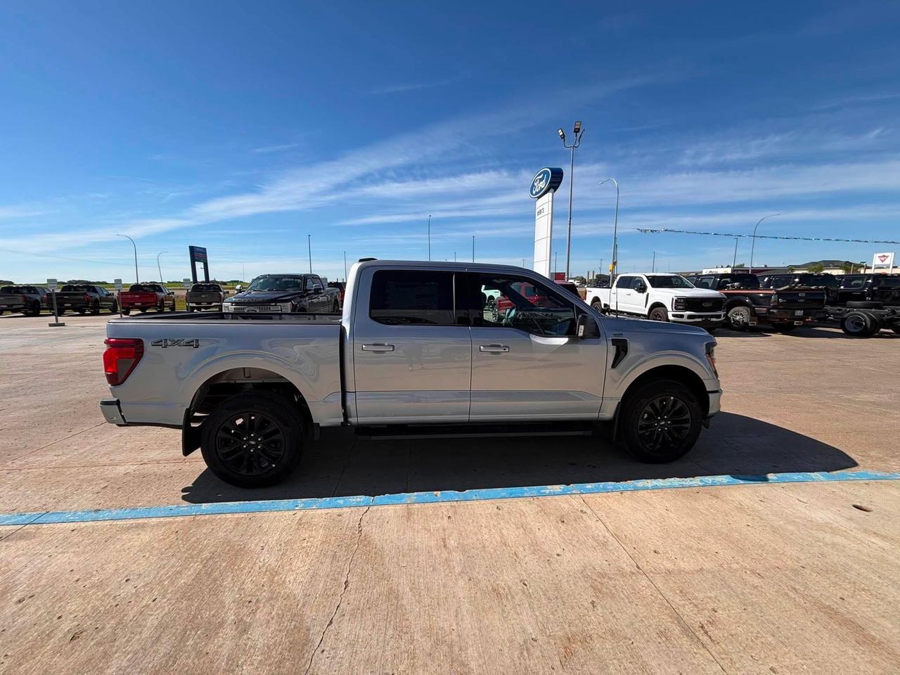2026 Ford F-150 XLT 4WD SuperCrew 5.5' Box Photo2