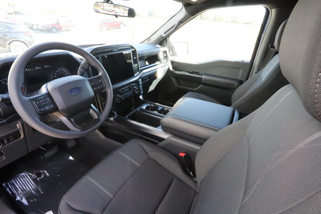 2026 Ford F-150 STX 4WD SuperCrew 5.5' Box Photo1
