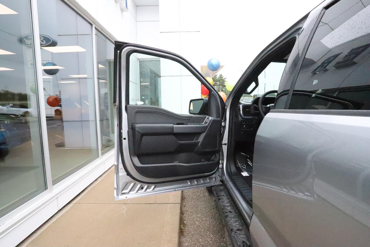 2026 Ford F-150 XLT 4WD SuperCrew 5.5' Box Photo