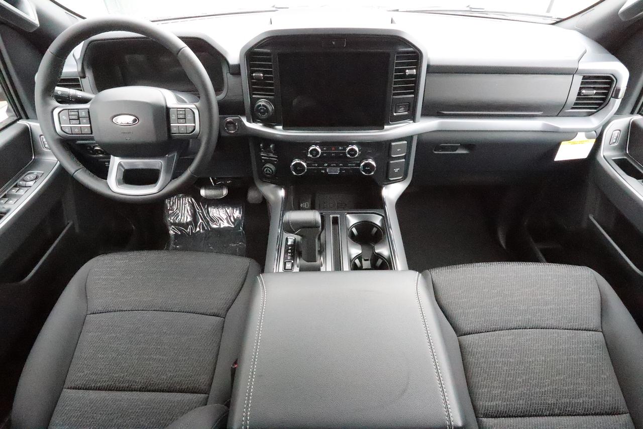 2026 Ford F-150 XLT 4WD SuperCrew 5.5' Box Photo