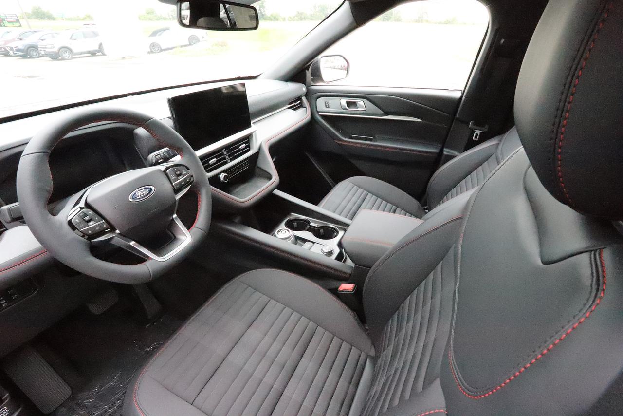 2027 Ford Explorer ST-Line 4WD Photo1
