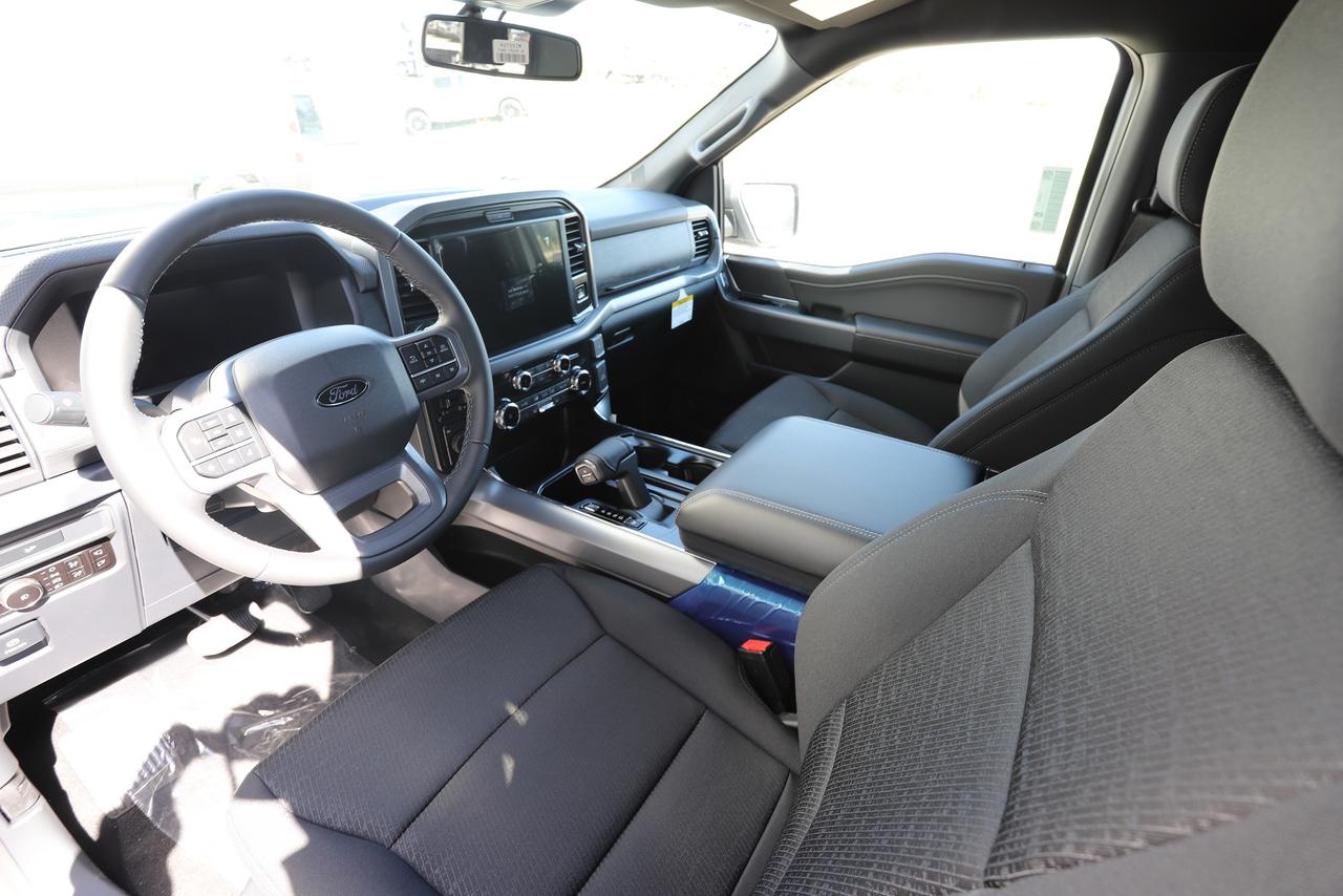 2026 Ford F-150 XLT 4WD SuperCrew 5.5' Box Photo1