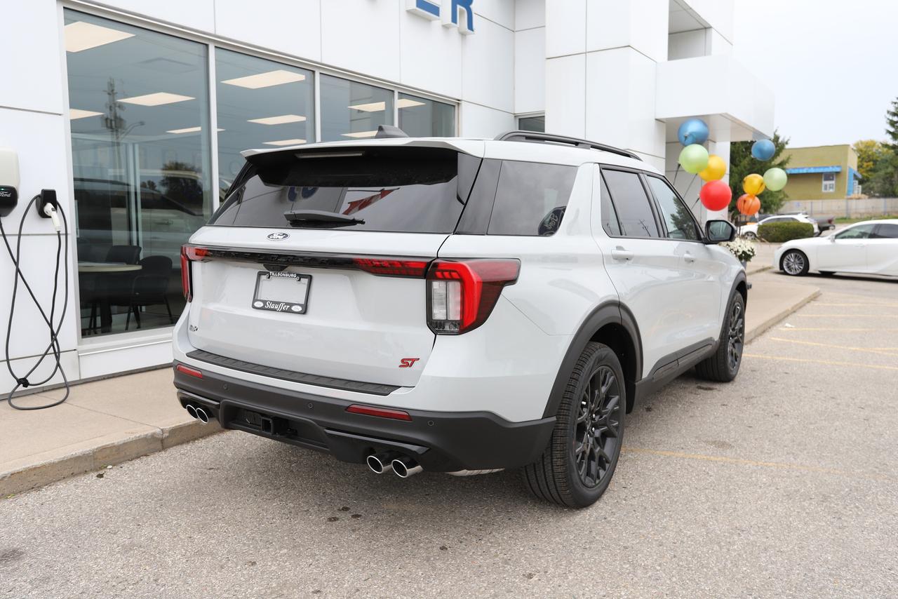 2027 Ford Explorer ST 4WD Photo3
