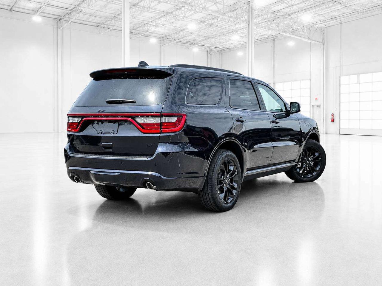 2026 Dodge Durango GT PLUS AWD | Leather | Sunroof | Blacktop | 7PASS Photo5