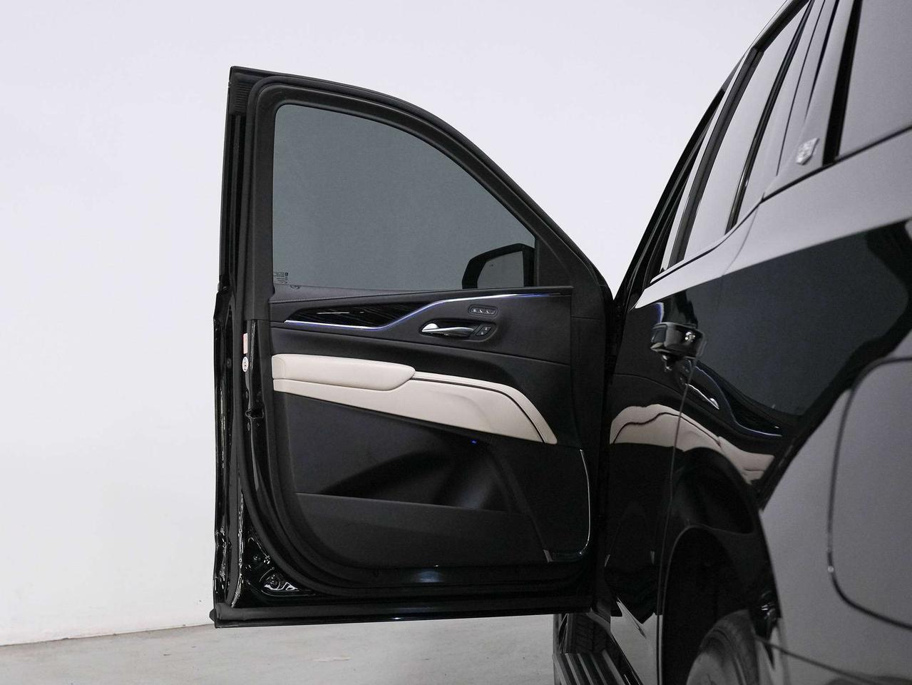 2023 Cadillac Escalade SPORT | 600 | 7 PASS | DVD | PANO | 22 IN Photo