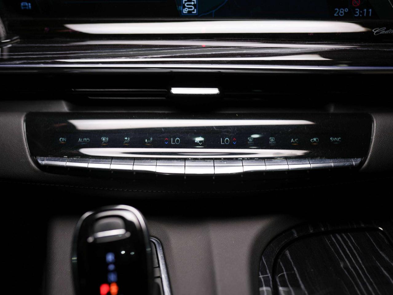 2023 Cadillac Escalade SPORT | 600 | 7 PASS | DVD | PANO | 22 IN Photo