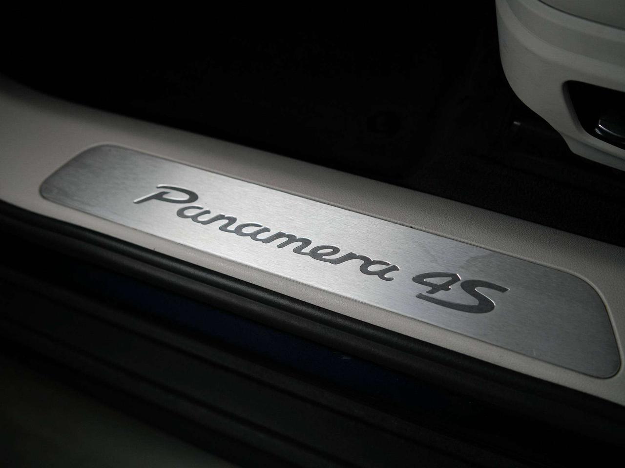 2018 Porsche Panamera 4S | PREMIUM PLUS PKG | PANO | BOSE Photo