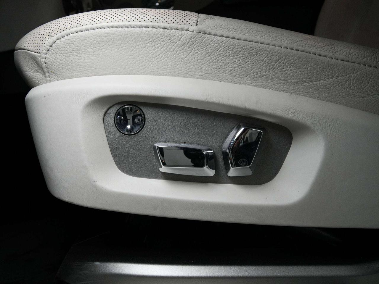 2011 Rolls Royce Ghost PANO | DVD | 20 IN Photo