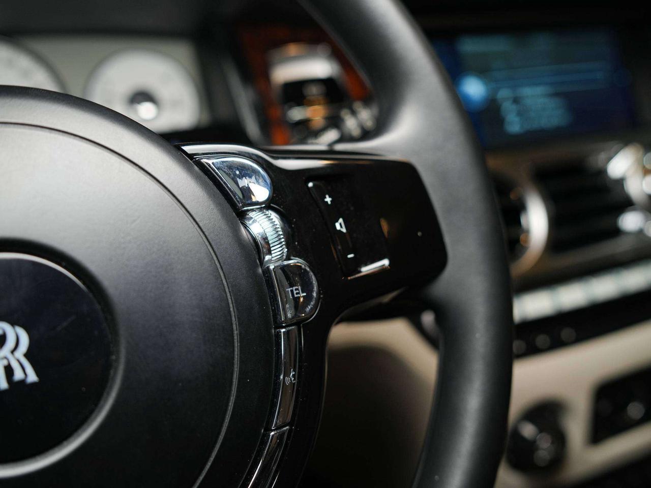 2011 Rolls Royce Ghost PANO | DVD | 20 IN Photo