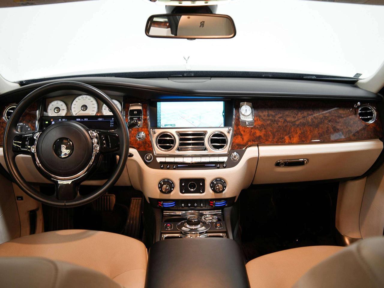 2011 Rolls Royce Ghost PANO | DVD | 20 IN Photo