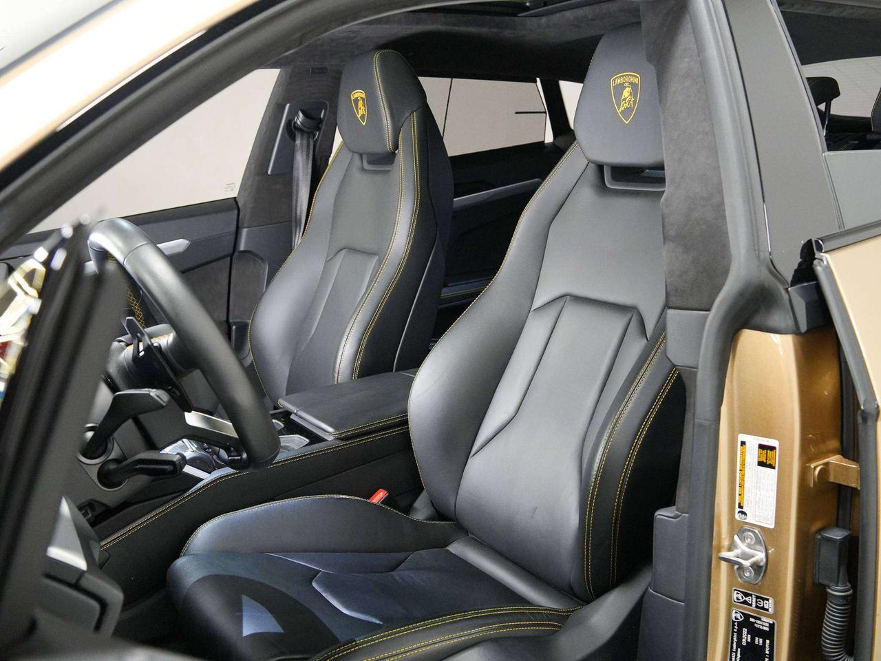 2022 Lamborghini Urus HUD | 22 IN Photo