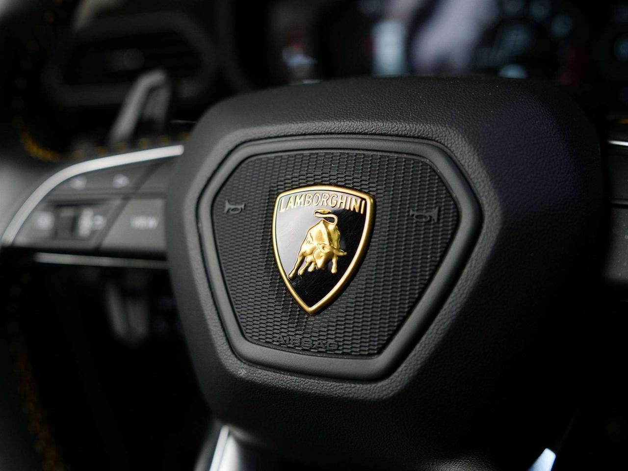 2022 Lamborghini Urus HUD | 22 IN Photo