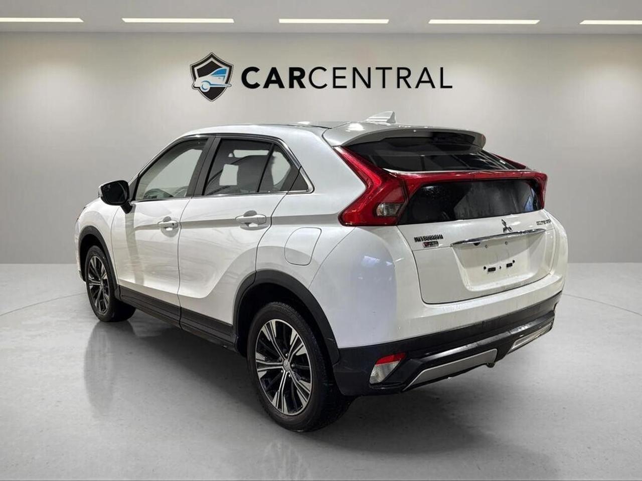 2019 Mitsubishi Eclipse Cross ES | HEATED SEATS| CLEAN CARFAX | AWD Photo