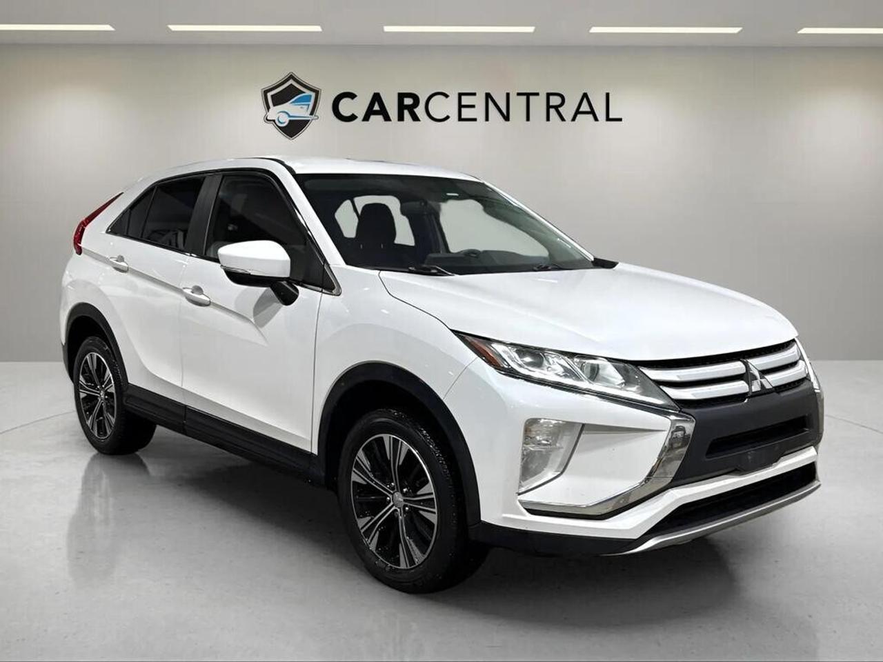2019 Mitsubishi Eclipse Cross ES | HEATED SEATS| CLEAN CARFAX | AWD Photo