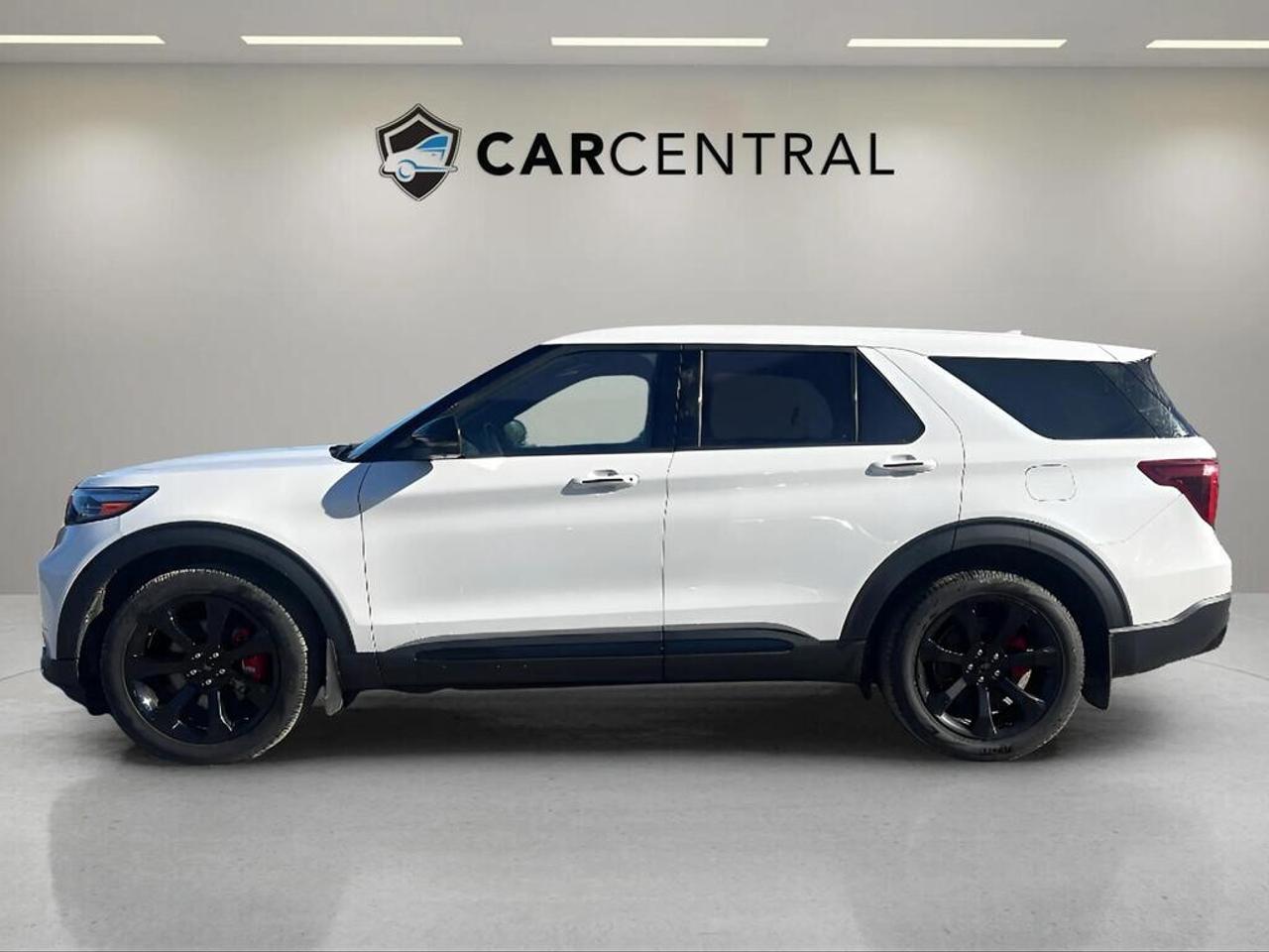2022 Ford Explorer ST  AWD| Clean CARFAX| Blind Spot| Navi Photo