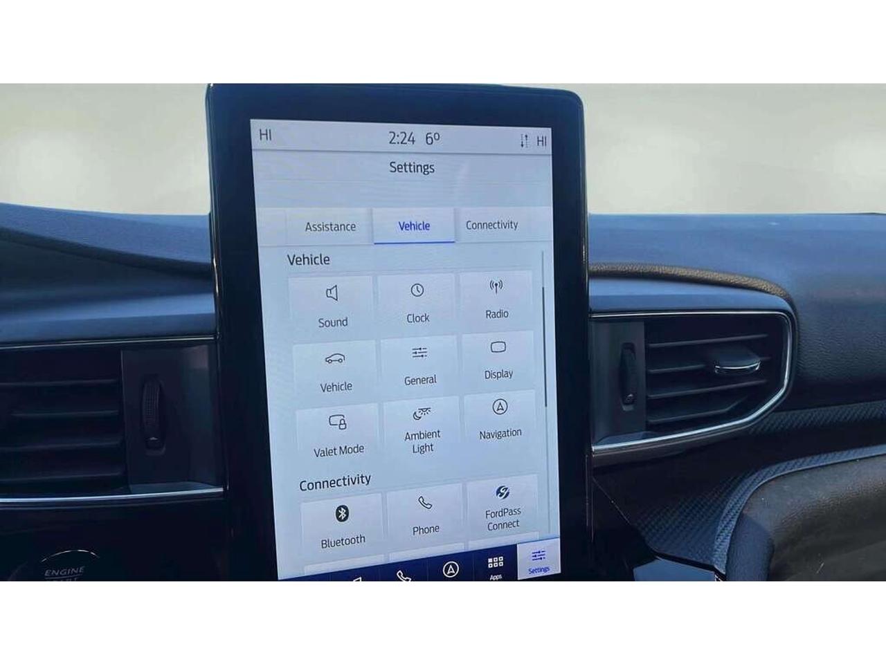 2022 Ford Explorer ST  AWD| Clean CARFAX| Blind Spot| Navi Photo