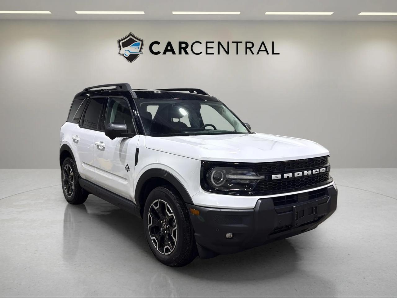 2025 Ford Bronco Sport OUTERBANKS | CLEAN CARFAX | 360 CAM | 13.2" SCREEN Photo