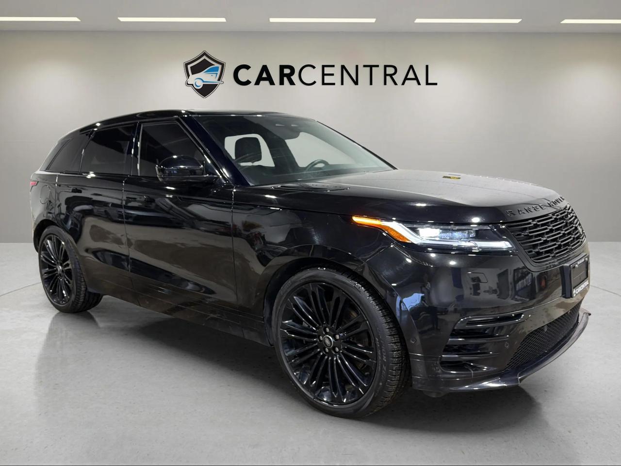 2024 Land Rover Range Rover Velar P400 DYNAMIC | CLEAN CARFAX| HEADSUP| CARPLAY Photo