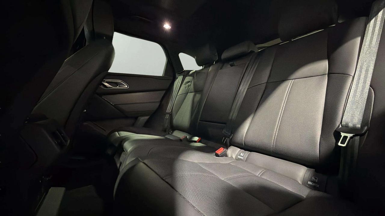 2024 Land Rover Range Rover Velar P400 DYNAMIC | CLEAN CARFAX| HEADSUP| CARPLAY Photo