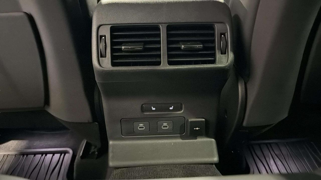 2024 Land Rover Range Rover Velar P400 DYNAMIC | CLEAN CARFAX| HEADSUP| CARPLAY Photo