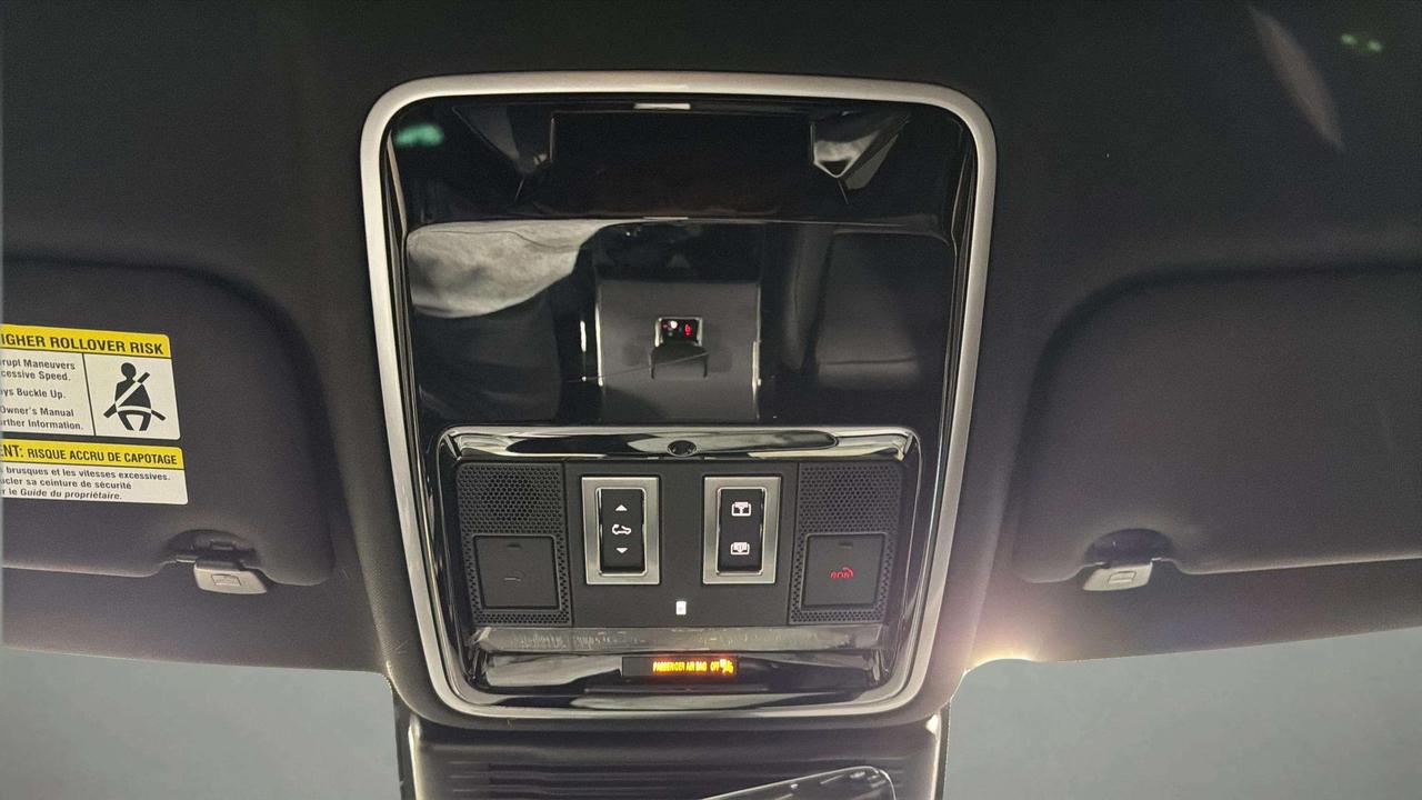 2024 Land Rover Range Rover Velar P400 DYNAMIC | CLEAN CARFAX| HEADSUP| CARPLAY Photo