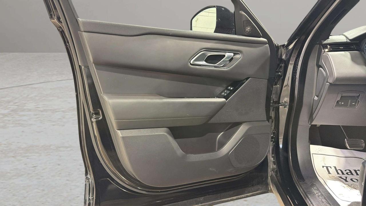 2024 Land Rover Range Rover Velar P400 DYNAMIC | CLEAN CARFAX| HEADSUP| CARPLAY Photo