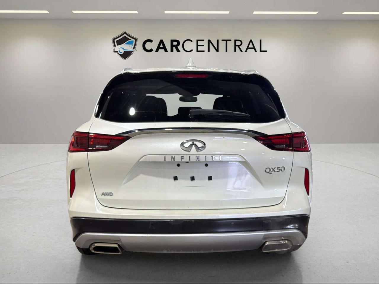 2019 Infiniti QX50 Essential Awd Photo3