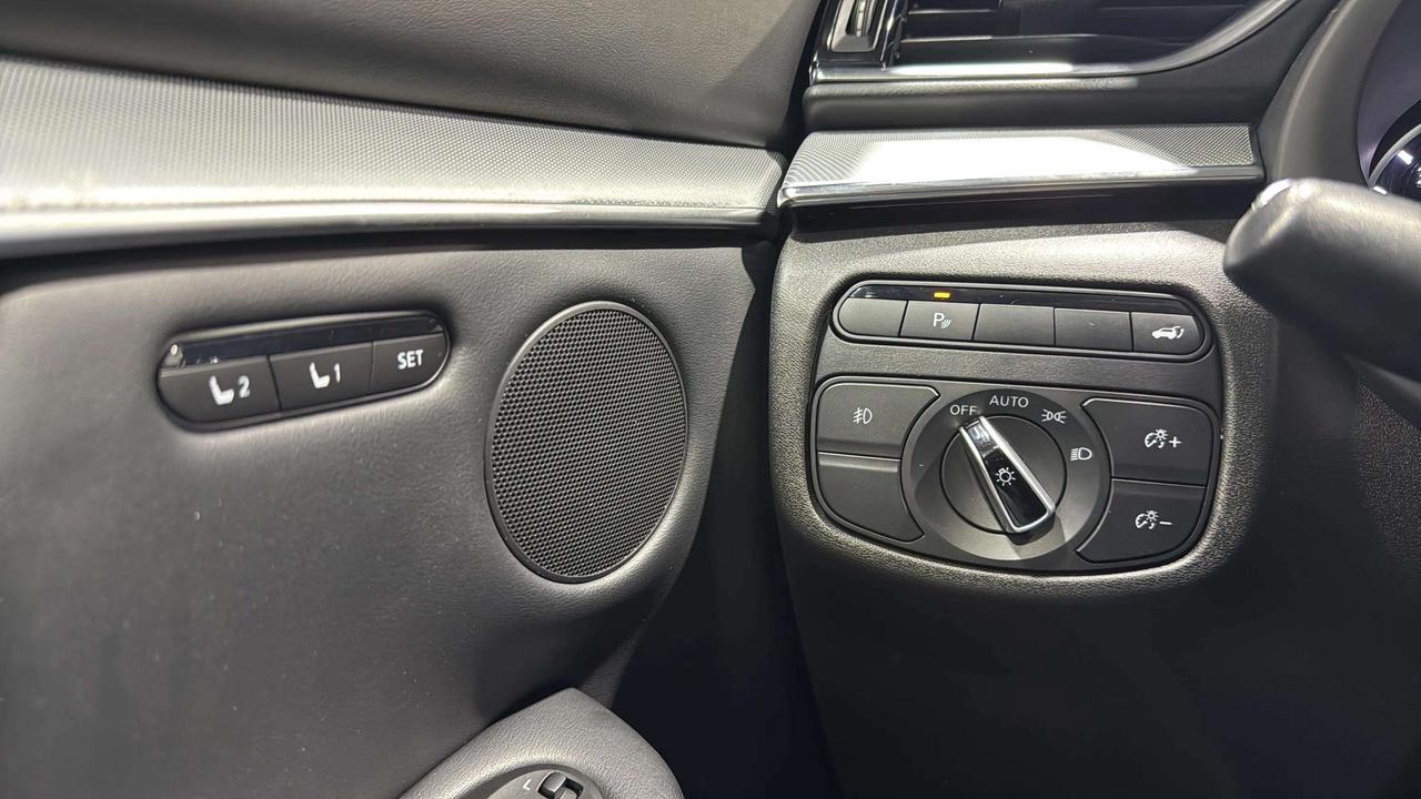 2019 Infiniti QX50 Essential Awd Photo