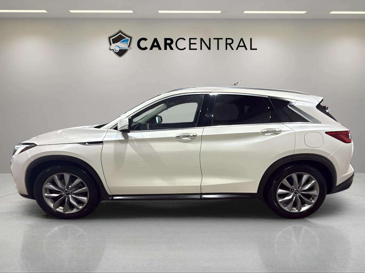 2019 Infiniti QX50 Essential Awd Photo