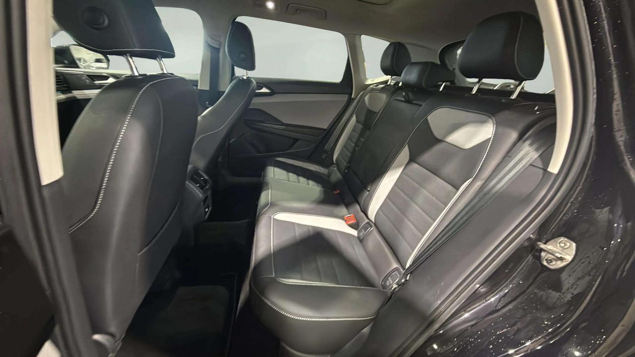 2023 Volkswagen Taos HIGHLINE AW|D 1OWNER| CLEAN CARFAX| PANO | CARPLAY Photo