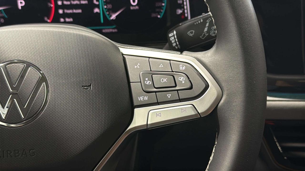 2023 Volkswagen Taos HIGHLINE AW|D 1OWNER| CLEAN CARFAX| PANO | CARPLAY Photo
