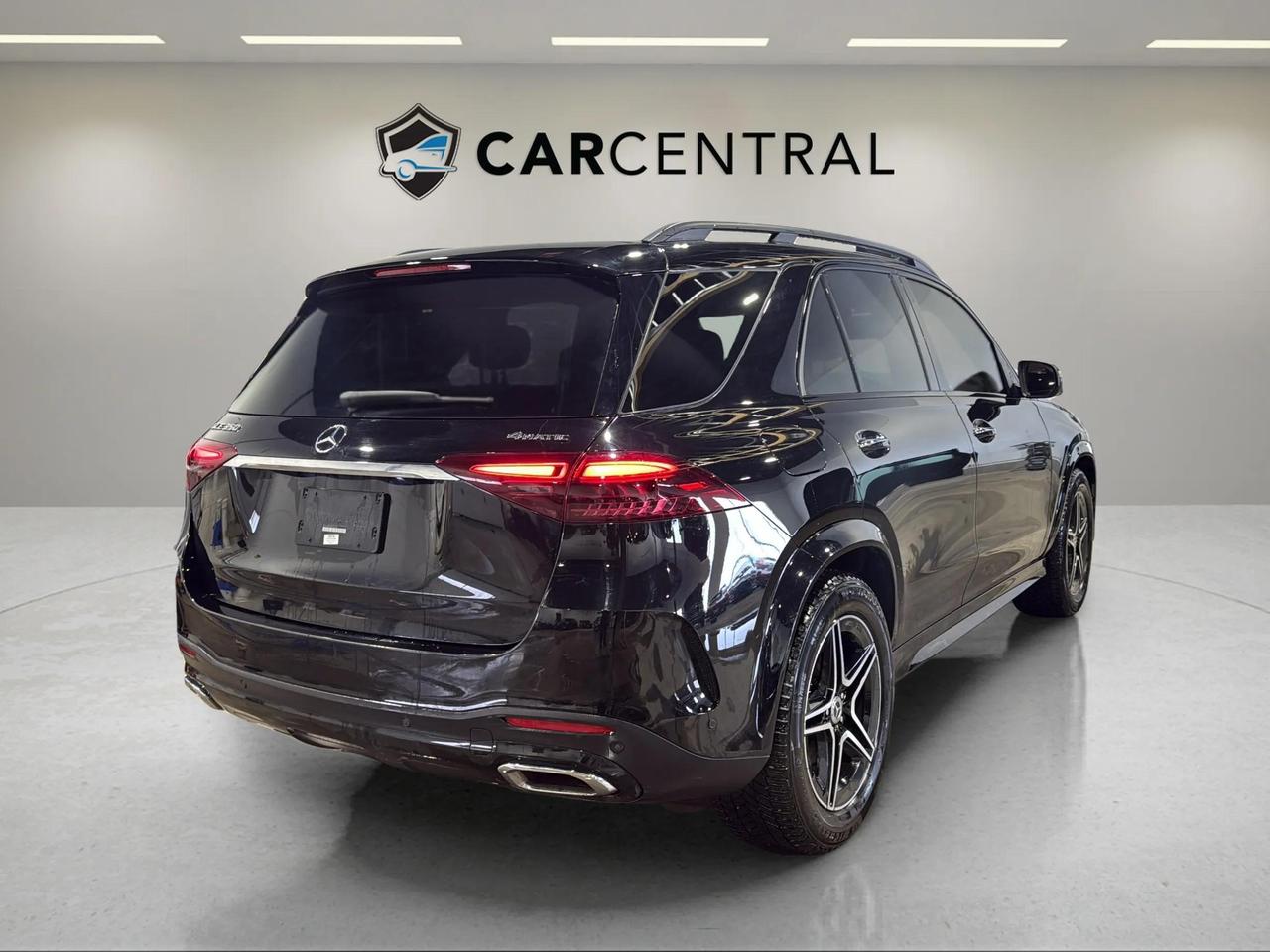 2025 Mercedes-Benz GLE GLE 350| WINTER TIRES | 360 | PANO | CLEAN CARFAX Photo