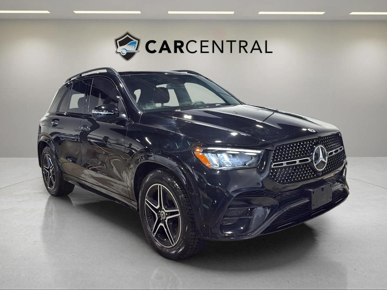2025 Mercedes-Benz GLE GLE 350| WINTER TIRES | 360 | PANO | CLEAN CARFAX Photo