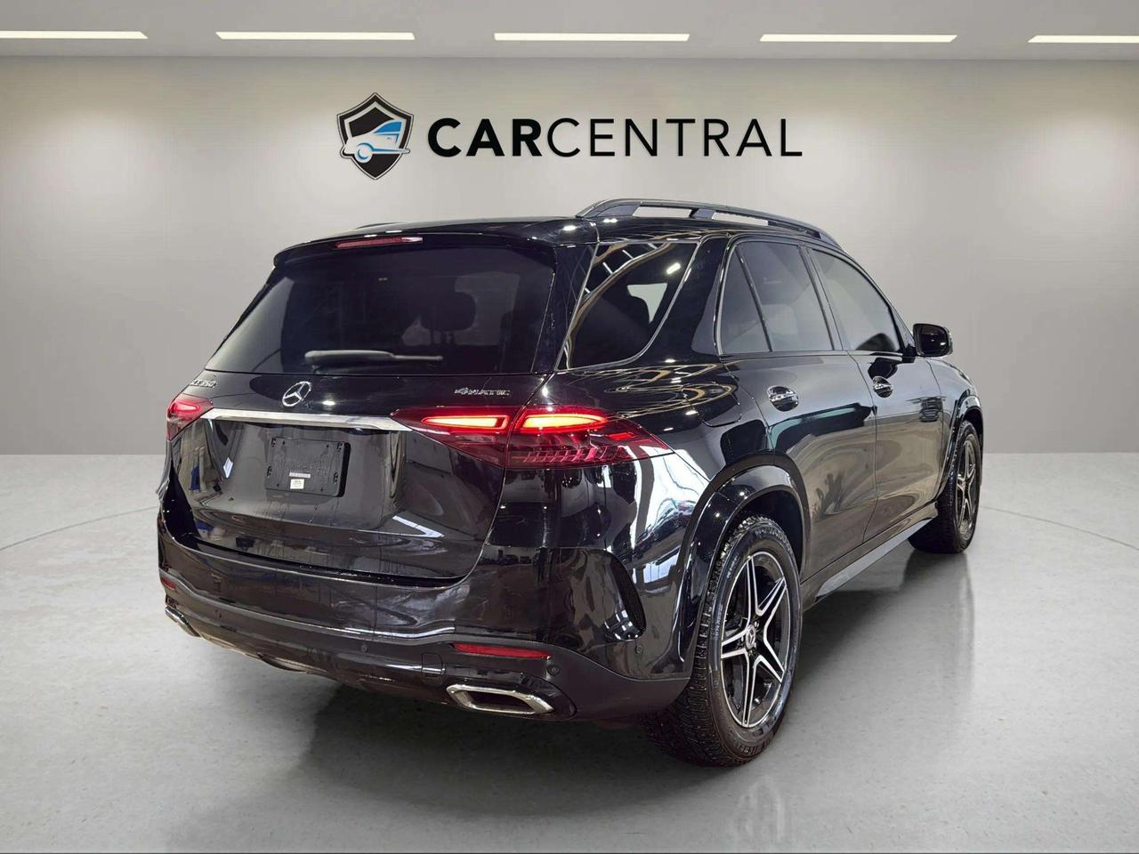 2025 Mercedes-Benz GLE GLE 350| WINTER TIRES | 360 | PANO | CLEAN CARFAX Photo4