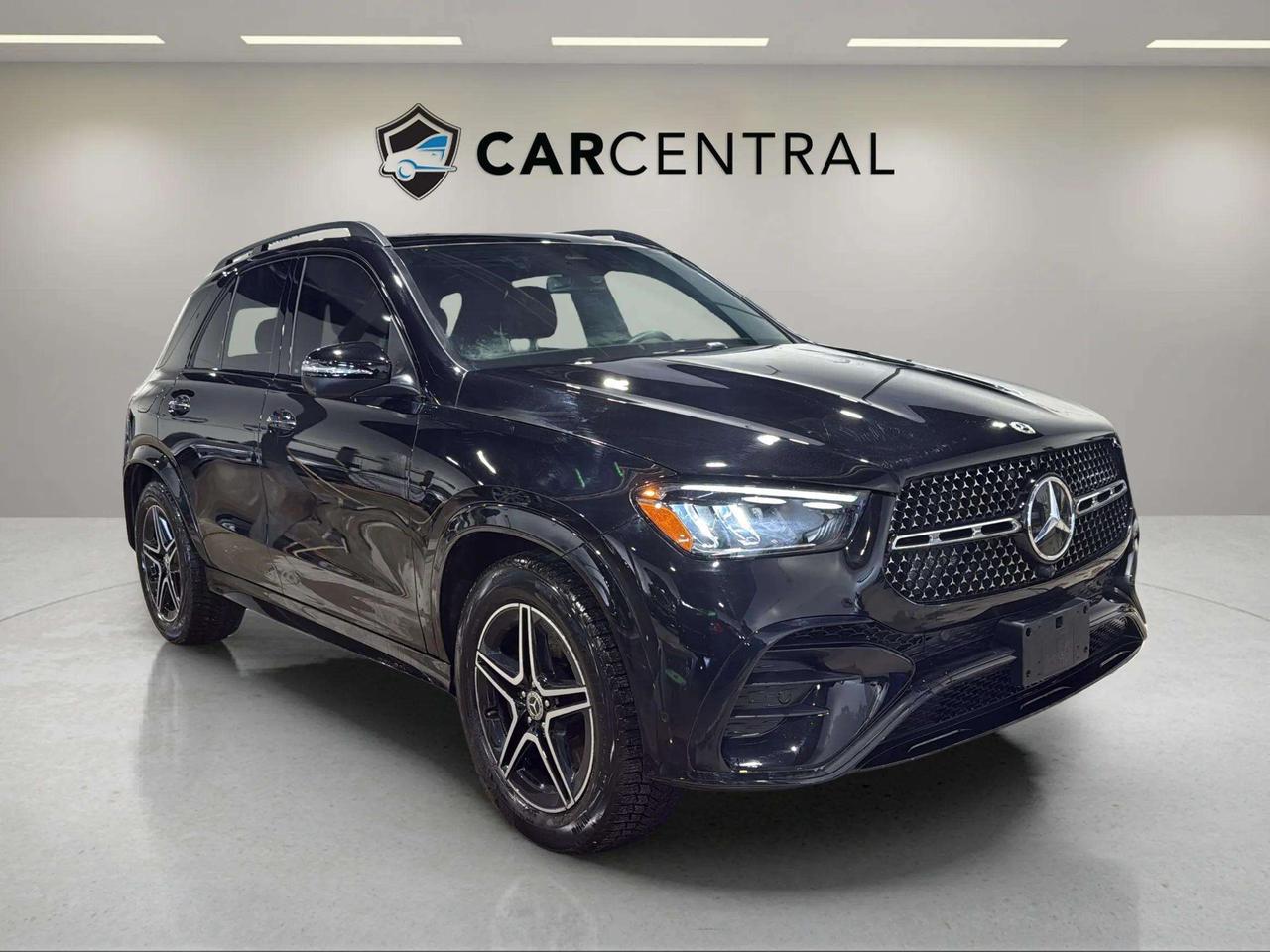 2025 Mercedes-Benz GLE GLE 350| WINTER TIRES | 360 | PANO | CLEAN CARFAX Photo