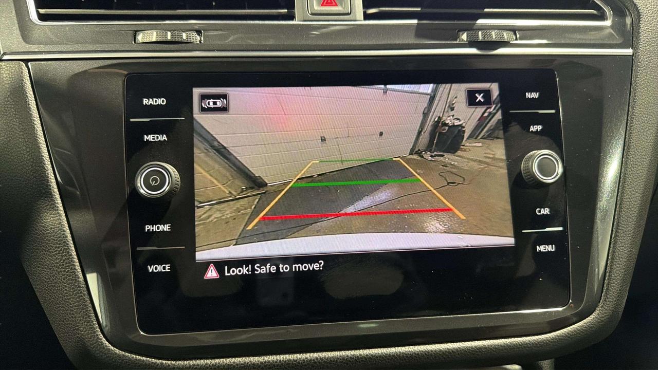 2023 Volkswagen Tiguan HIGHLINE | CLEAN CARFAX| R LINE | 1 OWNER | FENDER Photo