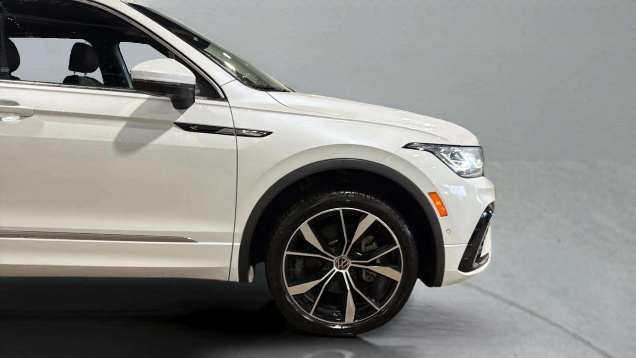 2023 Volkswagen Tiguan HIGHLINE | CLEAN CARFAX| R LINE | 1 OWNER | FENDER Photo