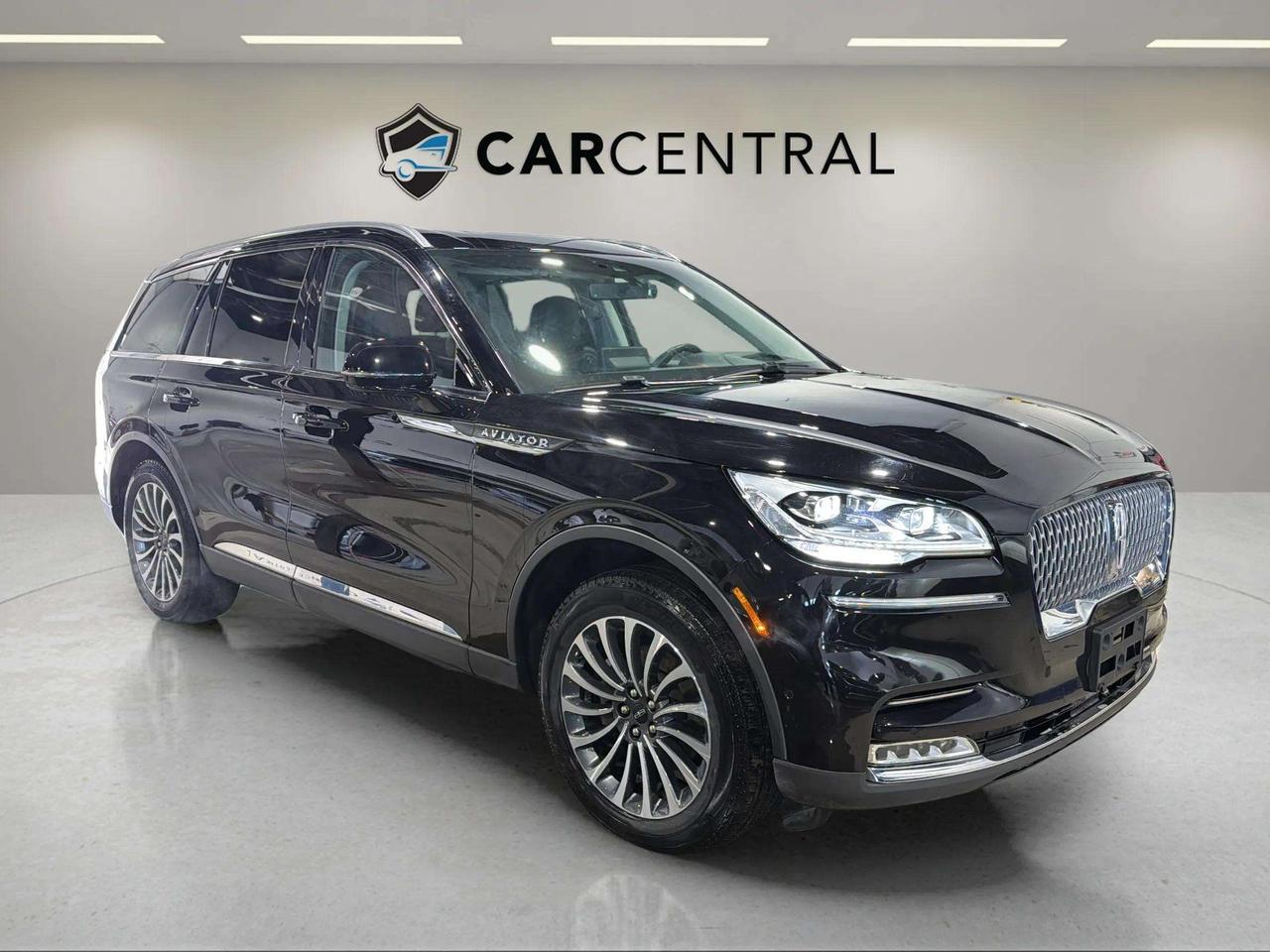 2023 Lincoln Aviator RESERVE| AWD | LEATHER | PANO ROOF Photo