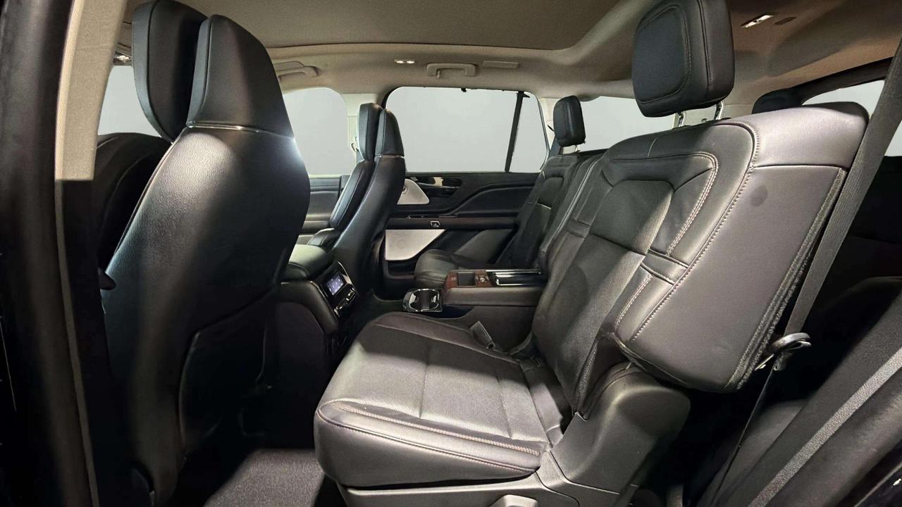 2023 Lincoln Aviator RESERVE| AWD | LEATHER | PANO ROOF Photo