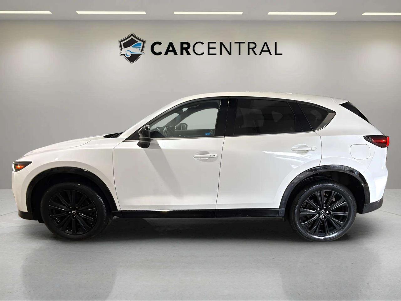 2022 Mazda CX-5 SPORT DESIGN | AWD| HEADSUP| LEATHER| CLEAN CARFAX Photo