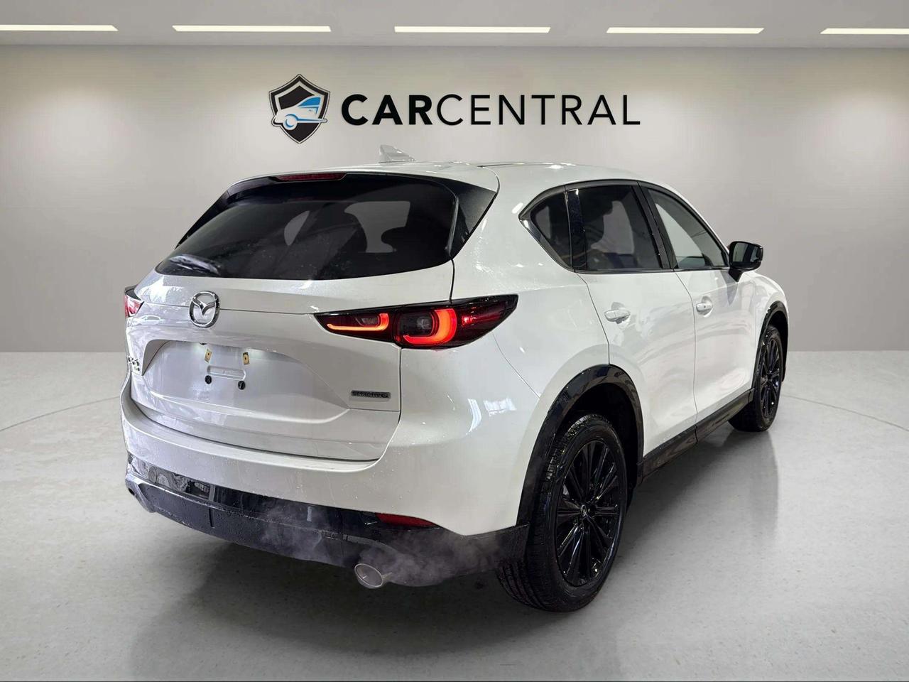 2022 Mazda CX-5 SPORT DESIGN | AWD| HEADSUP| LEATHER| CLEAN CARFAX Photo