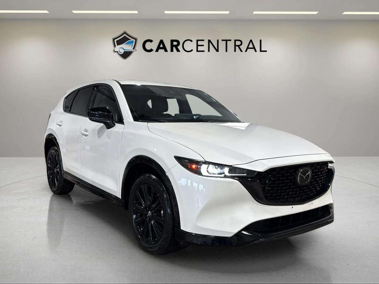 2022 Mazda CX-5 SPORT DESIGN | AWD| HEADSUP| LEATHER| CLEAN CARFAX Photo