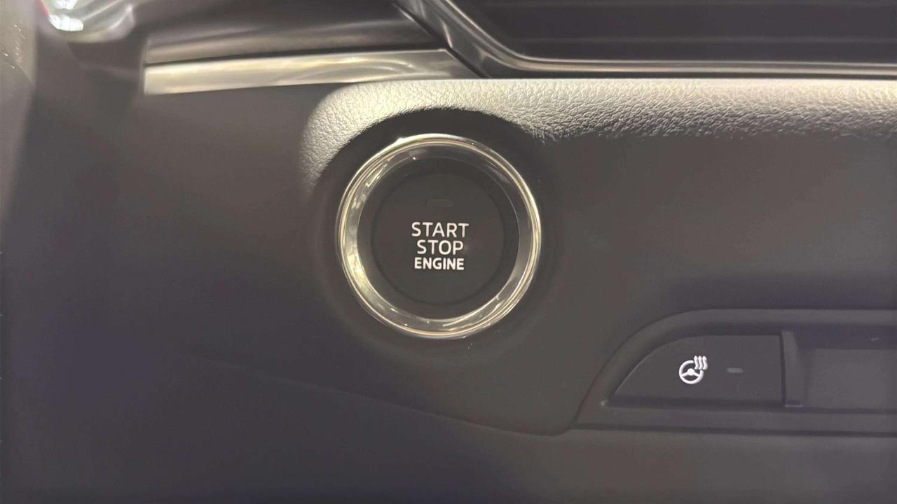 2022 Mazda CX-5 SPORT DESIGN | AWD| HEADSUP| LEATHER| CLEAN CARFAX Photo