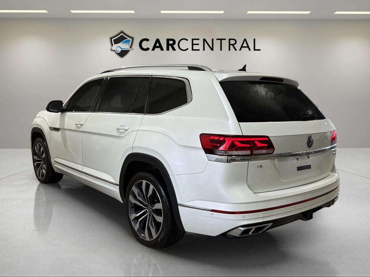 2021 Volkswagen Atlas EXECLINE R-LINE| AWD | PANO ROOF| CLEAN CARFAX Photo